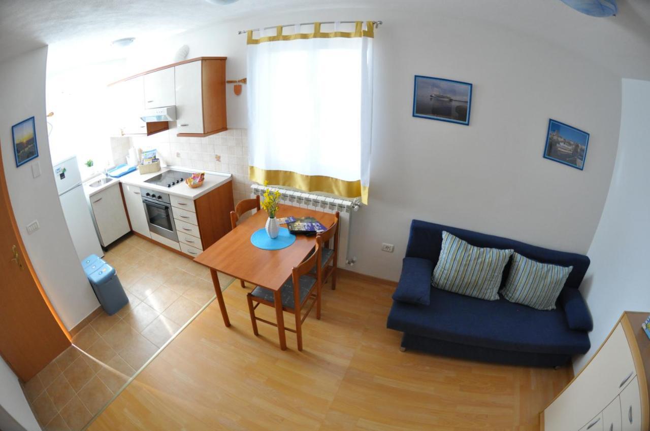 Apartma Brnistra Ginestra Koper Ngoại thất bức ảnh